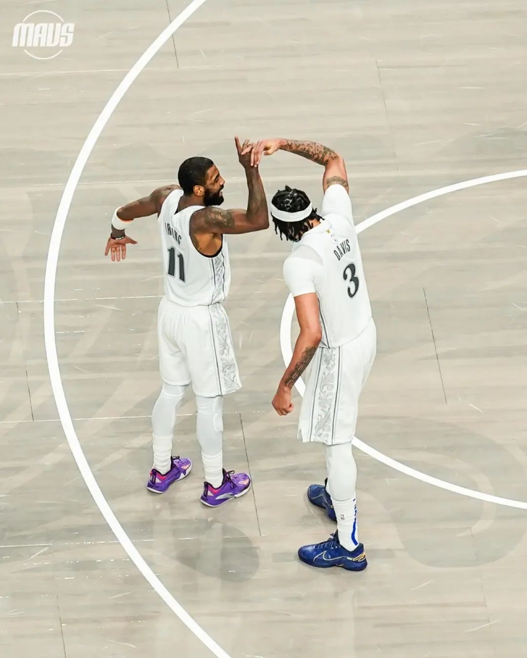 76人逆转公牛,浓眉哥带队取胜 76人逆转公牛,浓眉哥带队取胜