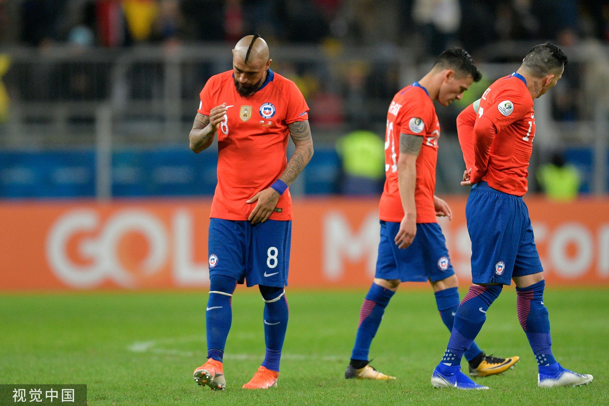 巴西鏖战智利,格拉利什绝境逆转 巴西鏖战智利,格拉利什绝境逆转