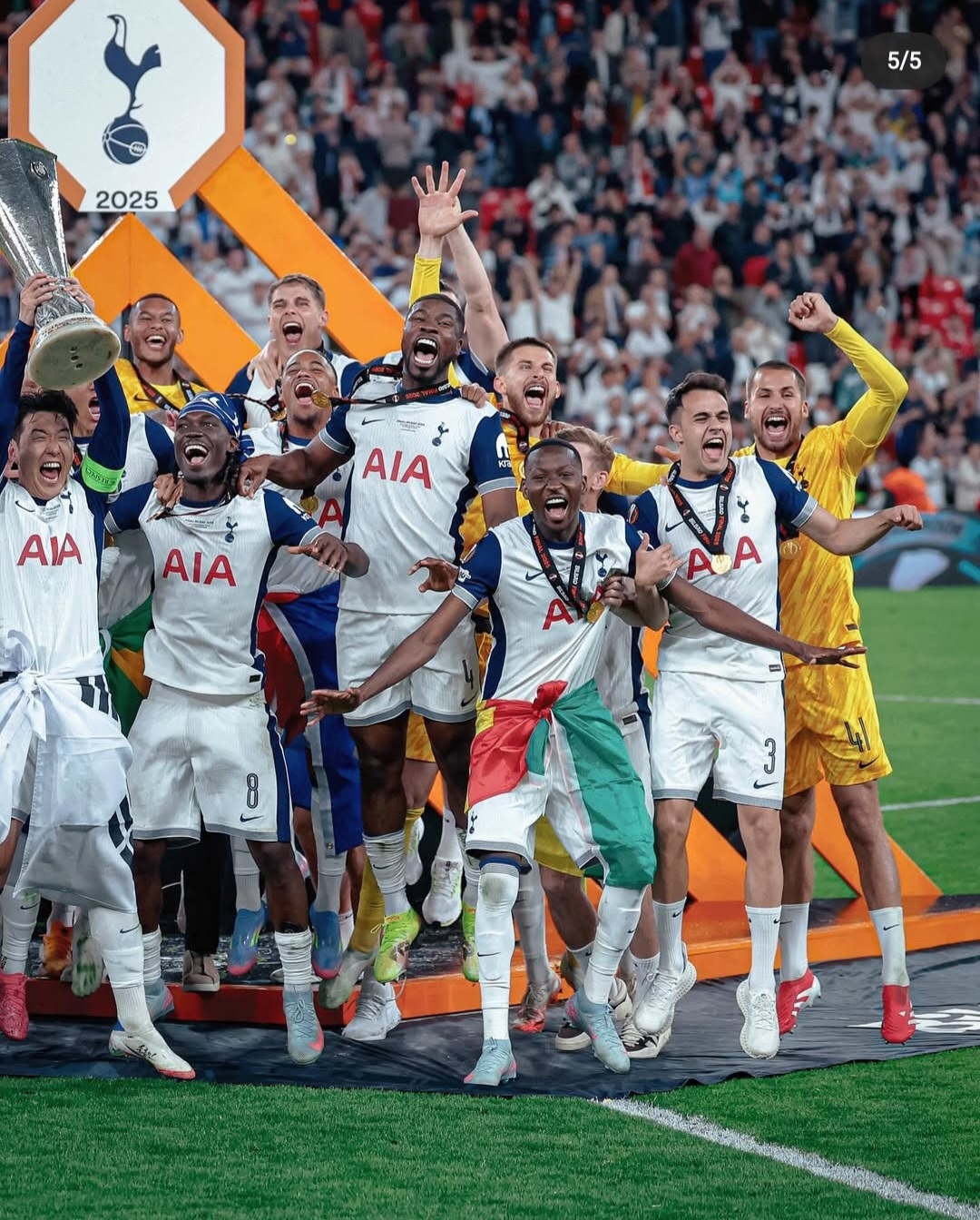 里昂挽救荣誉，在欧联杯中展现实力跻身四强