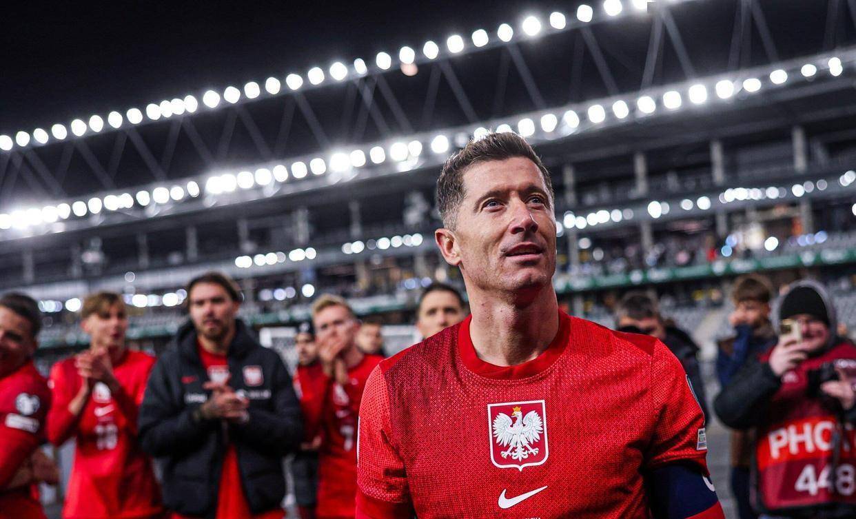 荷兰战胜克罗地亚,稳居小组第一 荷兰战胜克罗地亚,稳居小组第一