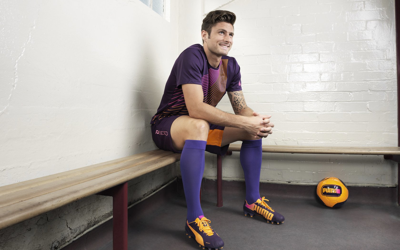 卢卡库展现巨星价值，加纳冲垮爱尔兰—一场定义球队灵魂的胜利