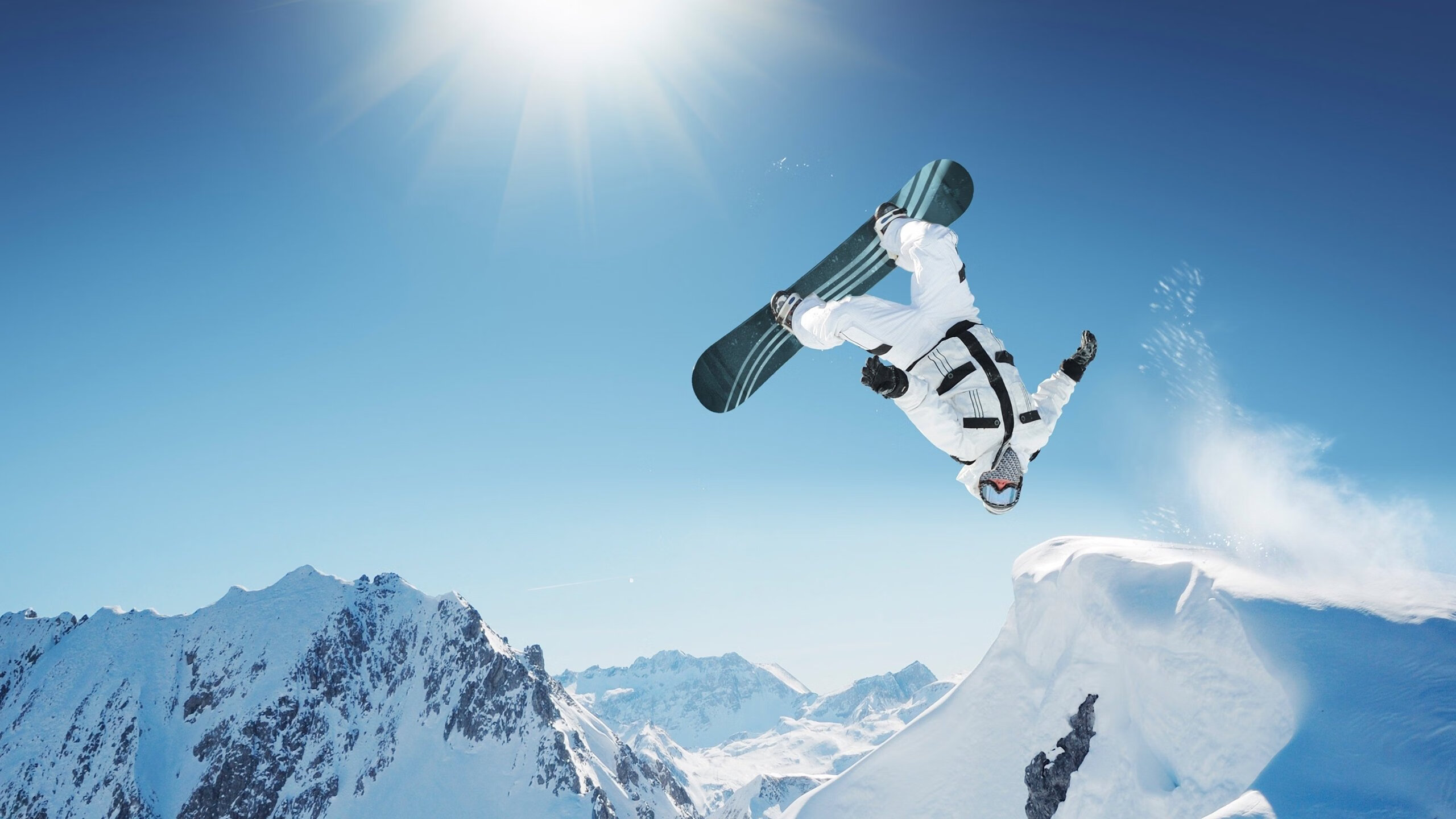 当足球场遇见F1赛道，佩德里的虚拟统治与美国踏平多特蒙德的跨界狂想