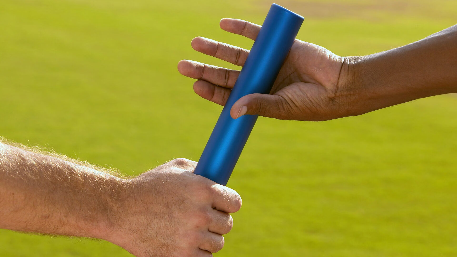 双线传奇，雄鹿铁蹄踏破圣城，哈利伯顿欧陆赛场展露锋芒