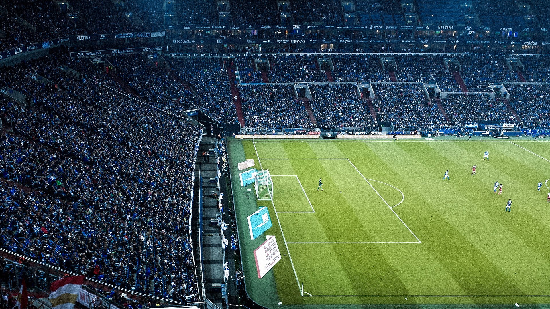 伊布生涯之夜闪耀欧洲，巴萨客场力克里昂显王者风范